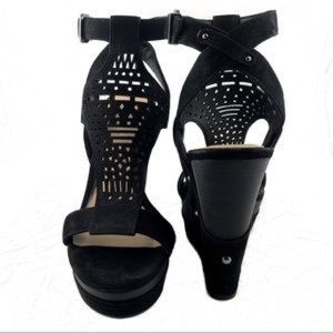 Gianni Bini black Jentrie wedge heels